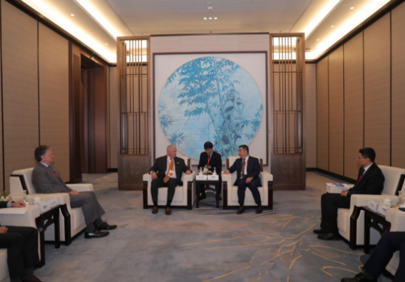 白忠泉董事長(zhǎng)與勵(lì)展博覽集團(tuán)首席執(zhí)行官仲昊會(huì)談